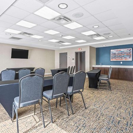 Hampton Inn Columbus-North Екстер'єр фото