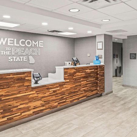 Hampton Inn Columbus-North Екстер'єр фото
