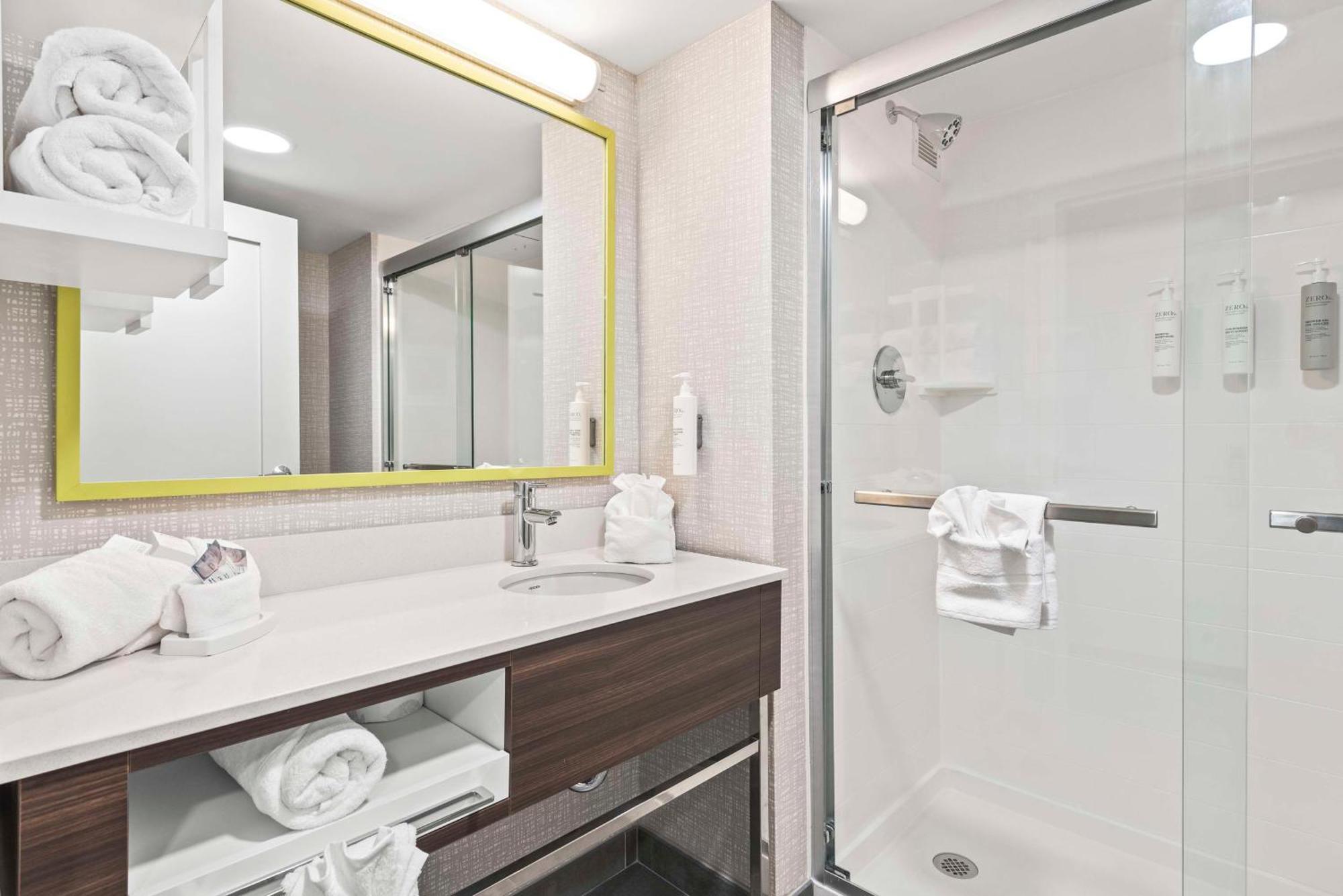 Hampton Inn Columbus-North Екстер'єр фото